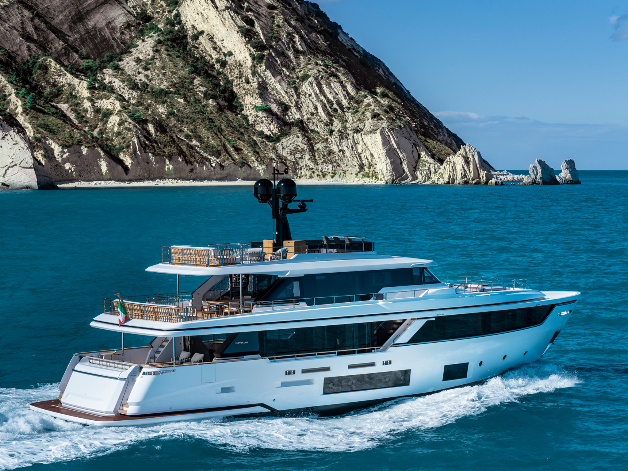 In Dubai, Ferretti Group is again the star of the show. 