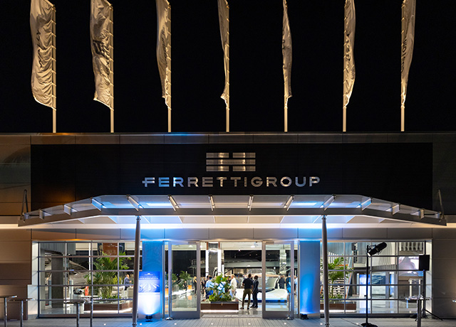 Après une saison exceptionnelle dans les salons nautiques Méditerranéens, le Groupe Ferretti est de nouveau sous les projecteurs au Salon Nautique International De Fort Lauderdale.
