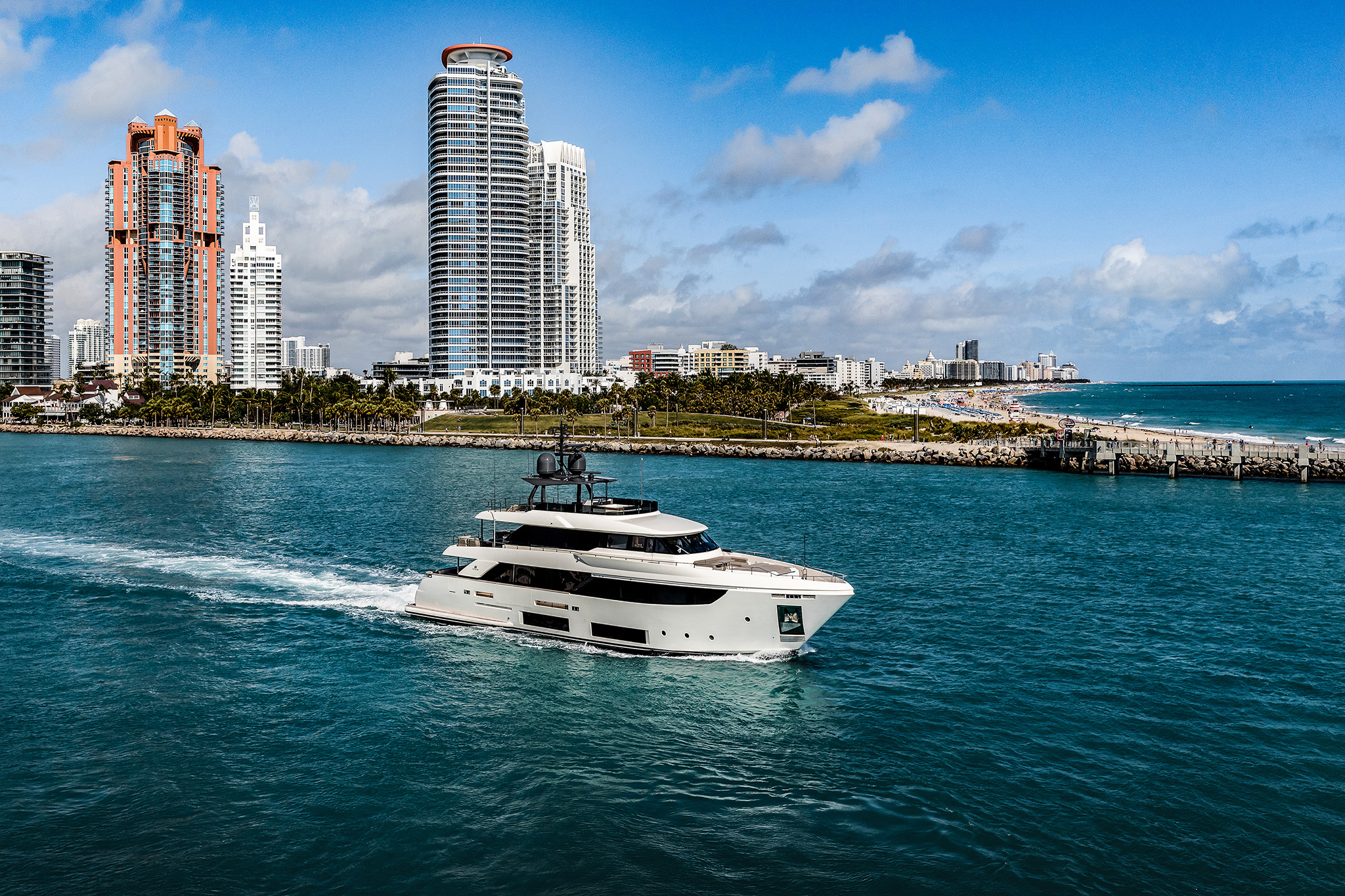 Ferretti Group a Miami con nove stelle della nautica.