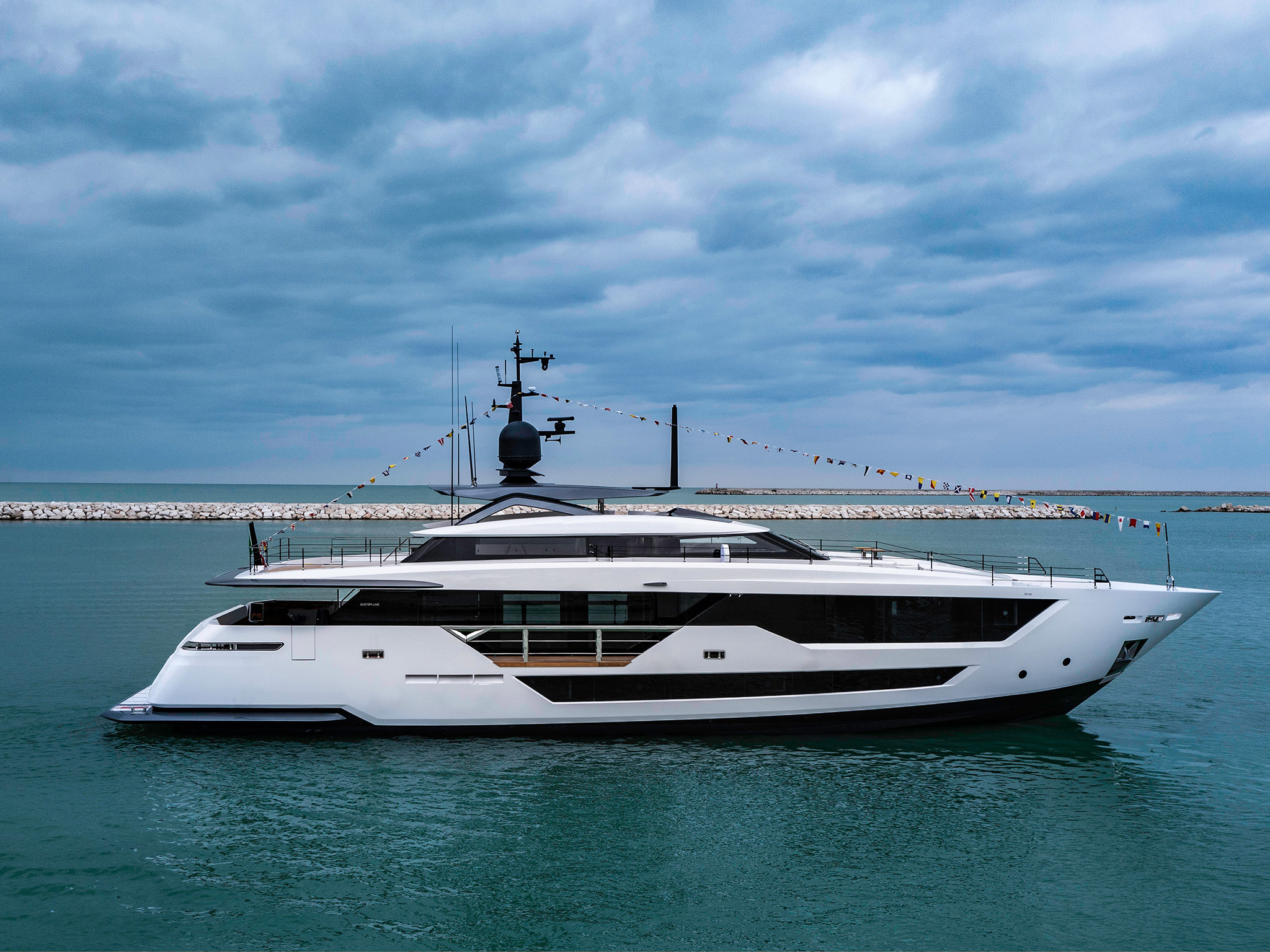A new Custom Line 106’: fourteenth unit launched.