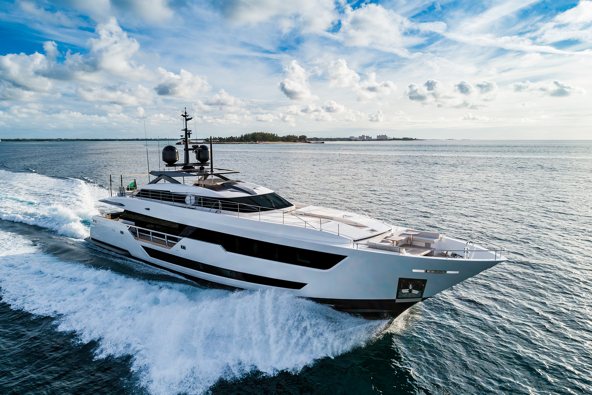 CRN’s 67-metre M/Y Amor à Vida leads the Ferretti Group fleet at the Palm Beach International Boat Show.<br />
 