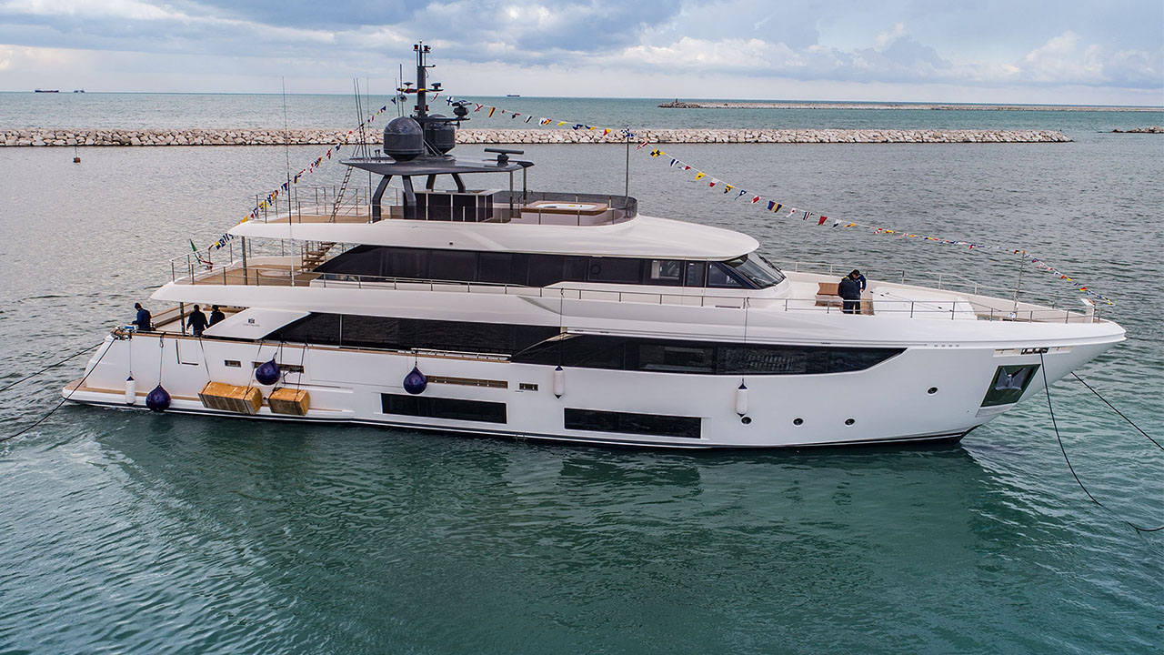 Custom Line Navetta 33 - M/Y Maria Theresa