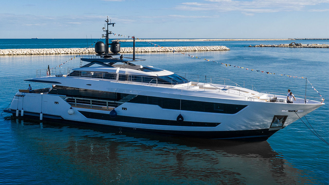 Custom Line 120' - M/Y Manhattan Express III