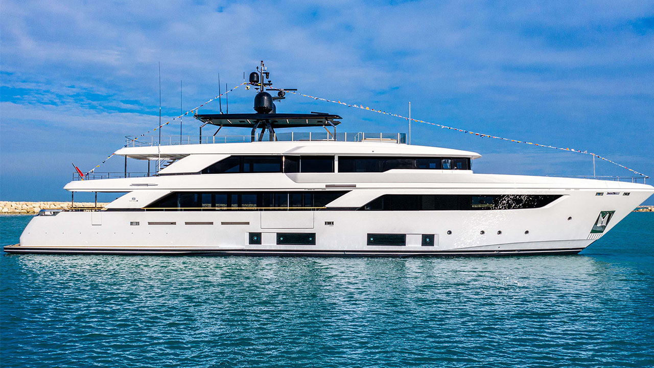 Custom Line Navetta 42 - M/Y Alex