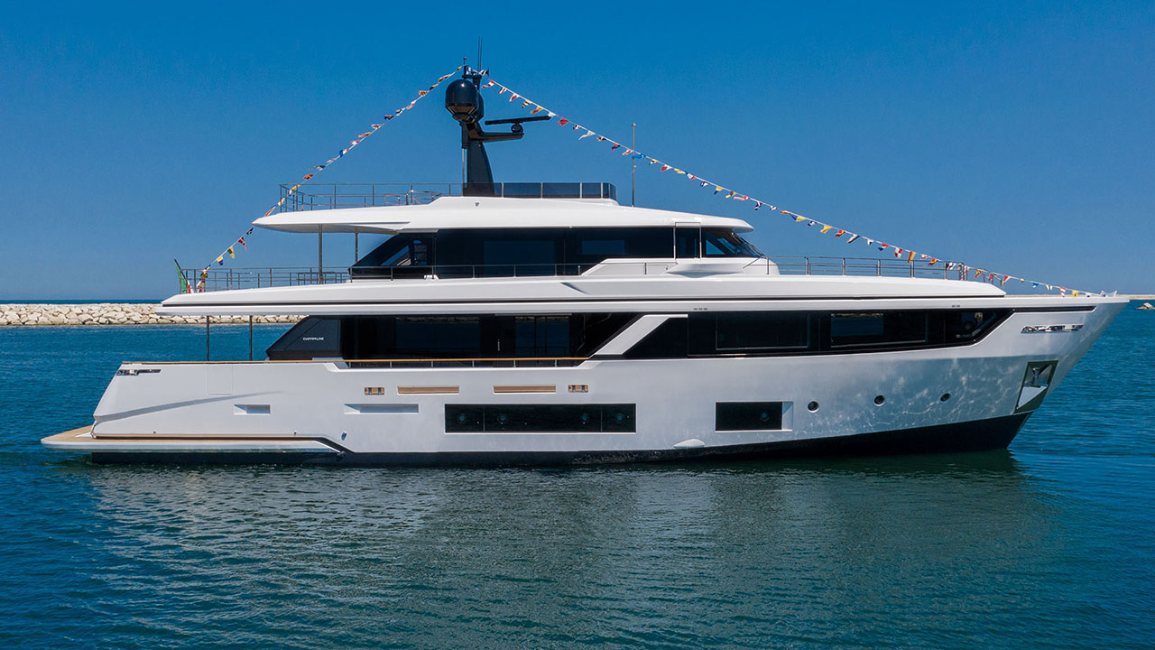 Custom Line Navetta 30