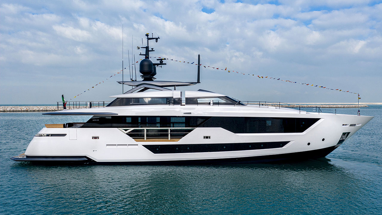 Custom Line 106' - M/Y Gerry's Ferry