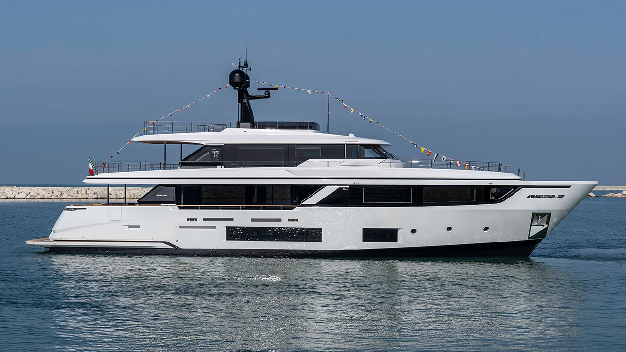 Custom Line Navetta 30