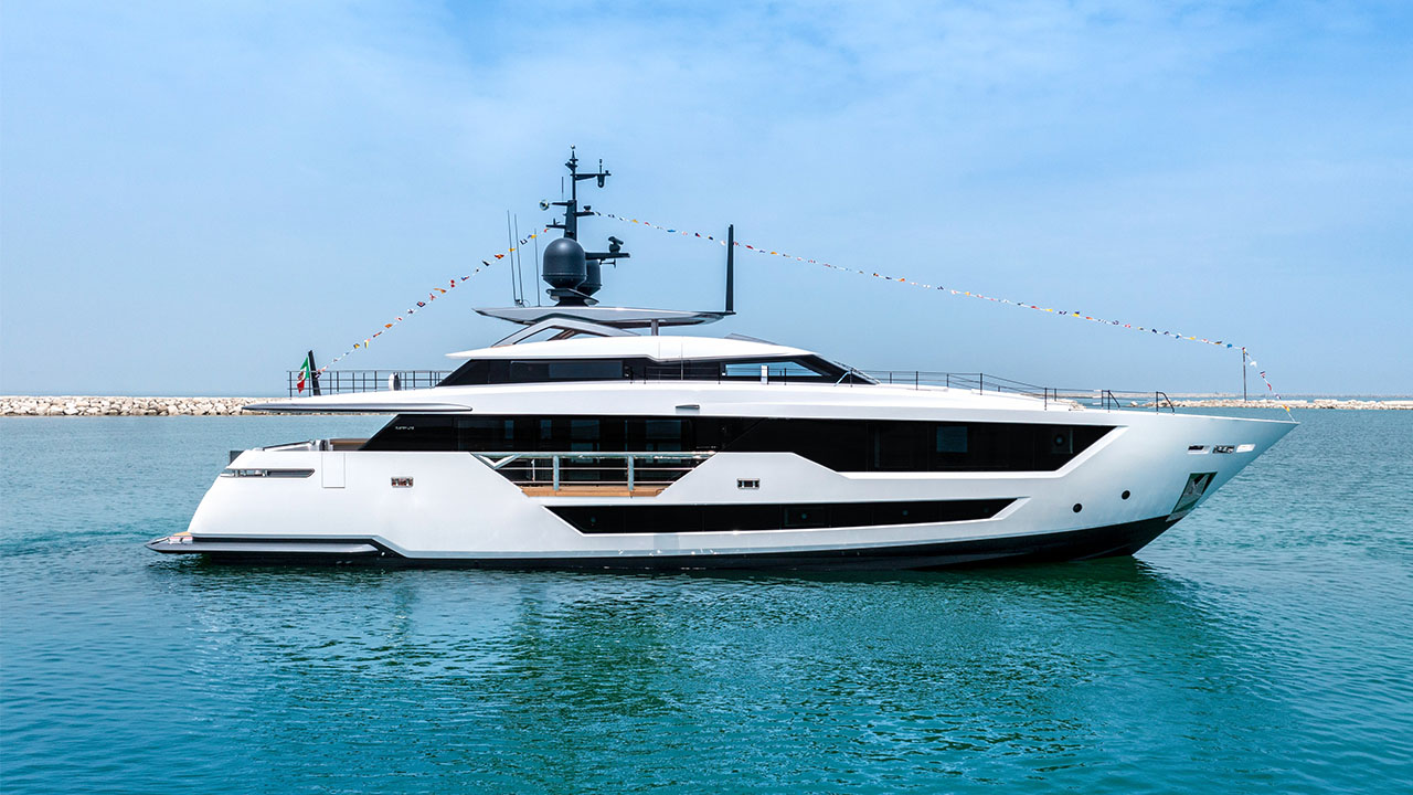 Custom Line 106' - M/Y K2