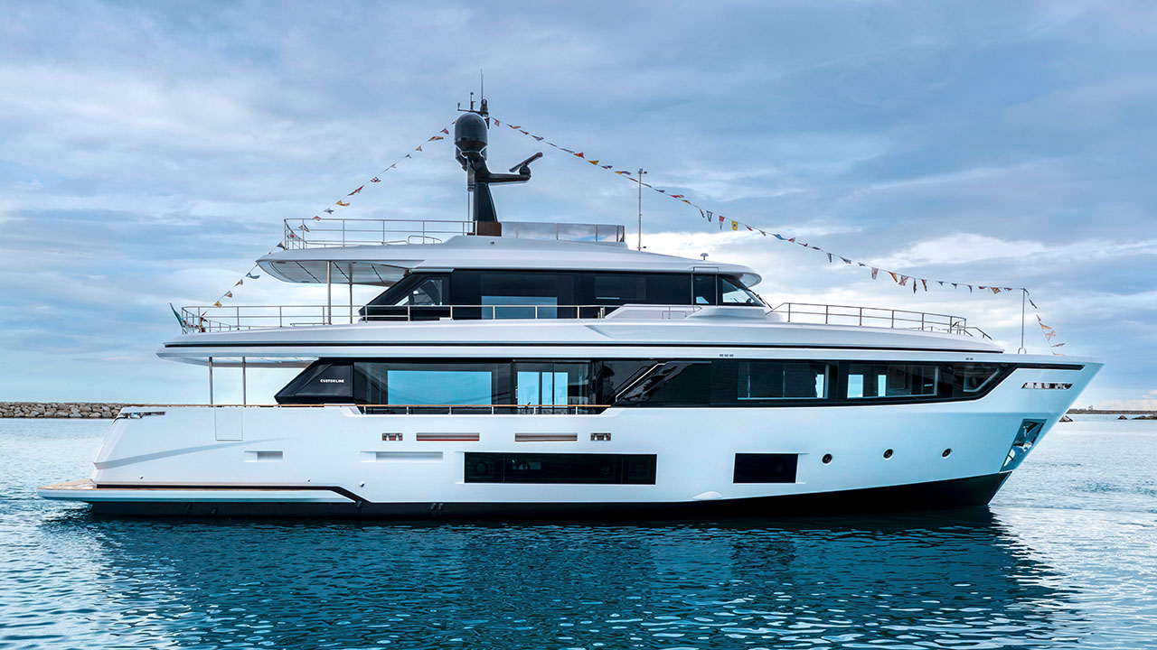 Custom Line Navetta 30