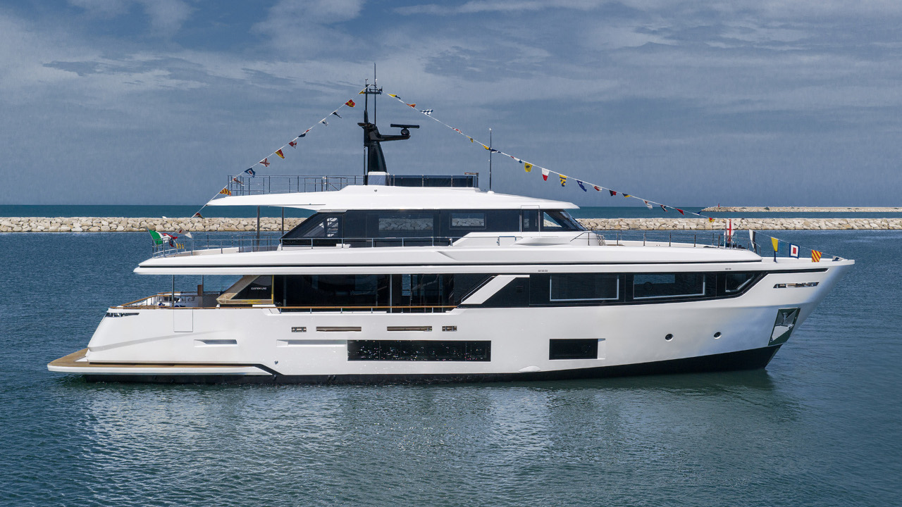 Custom Line Navetta 30
