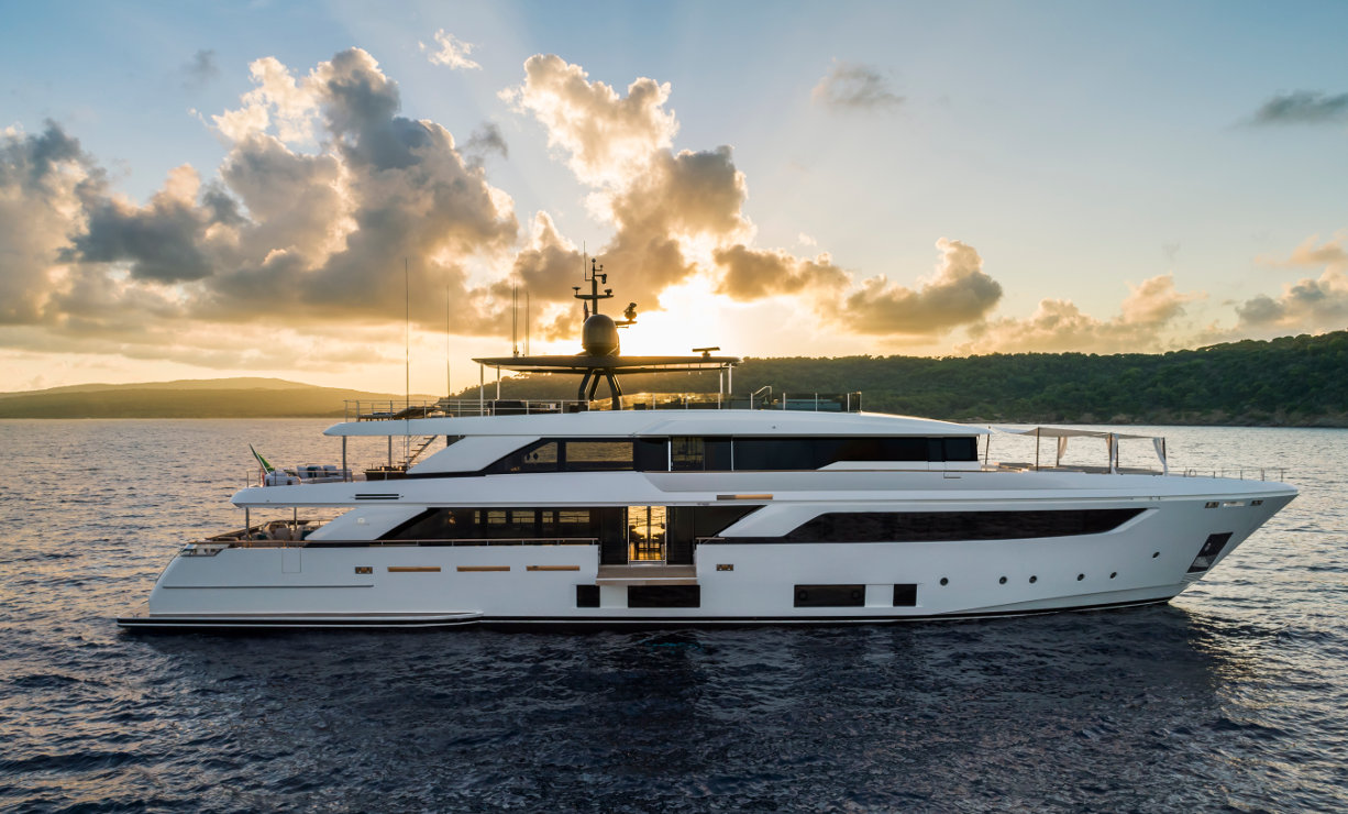 Custom Line Navetta 42