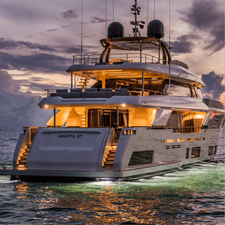 Custom Line Navetta 37